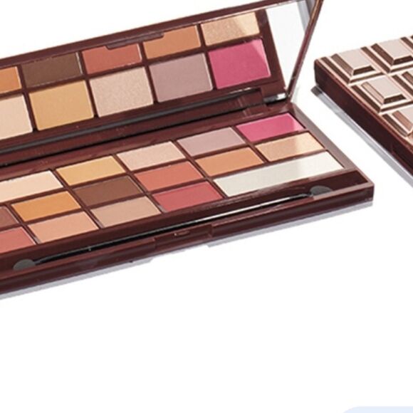 Revolution Beauty Chocolate Rose Gold Shadow Palette - Picture 5 of 8